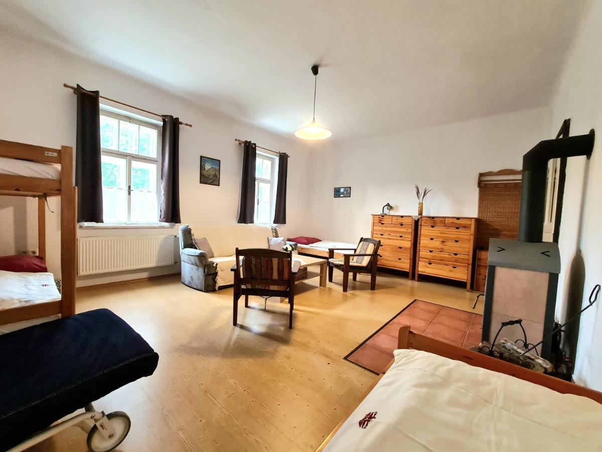 Uzkokolejky - Apartmany Strizovice ภายนอก รูปภาพ